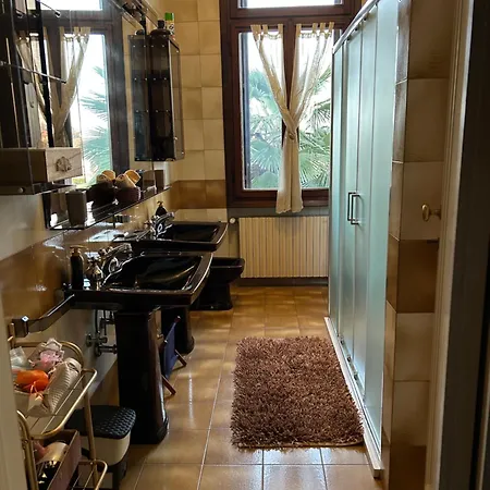 Carla Guest house